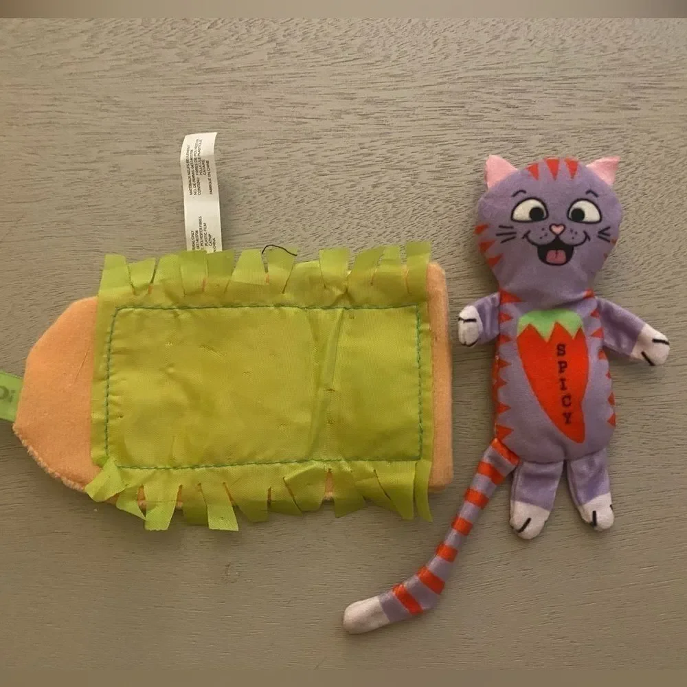 Pet Toy 2 Piece Burrito And Cat Play Toy